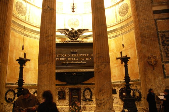 pantheon inside